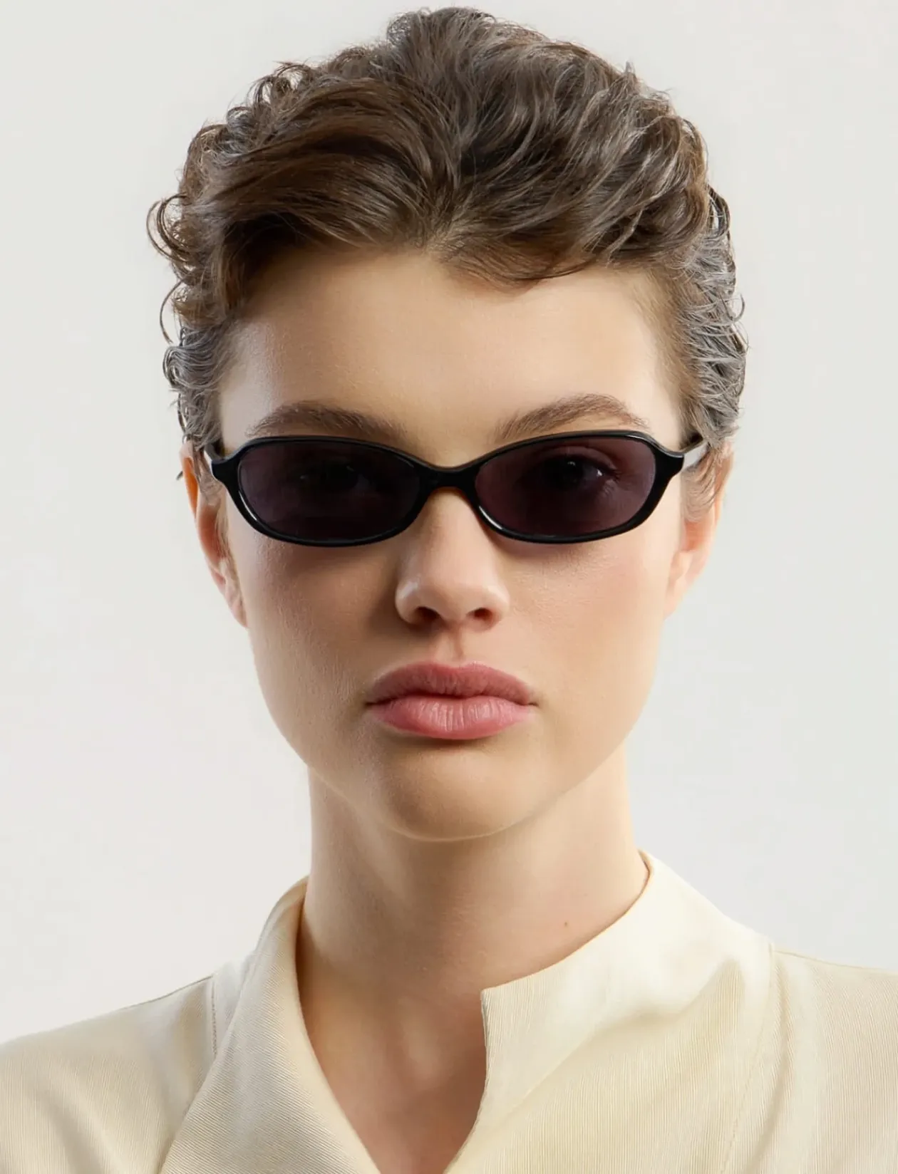 Ana Black Black - Round Frame