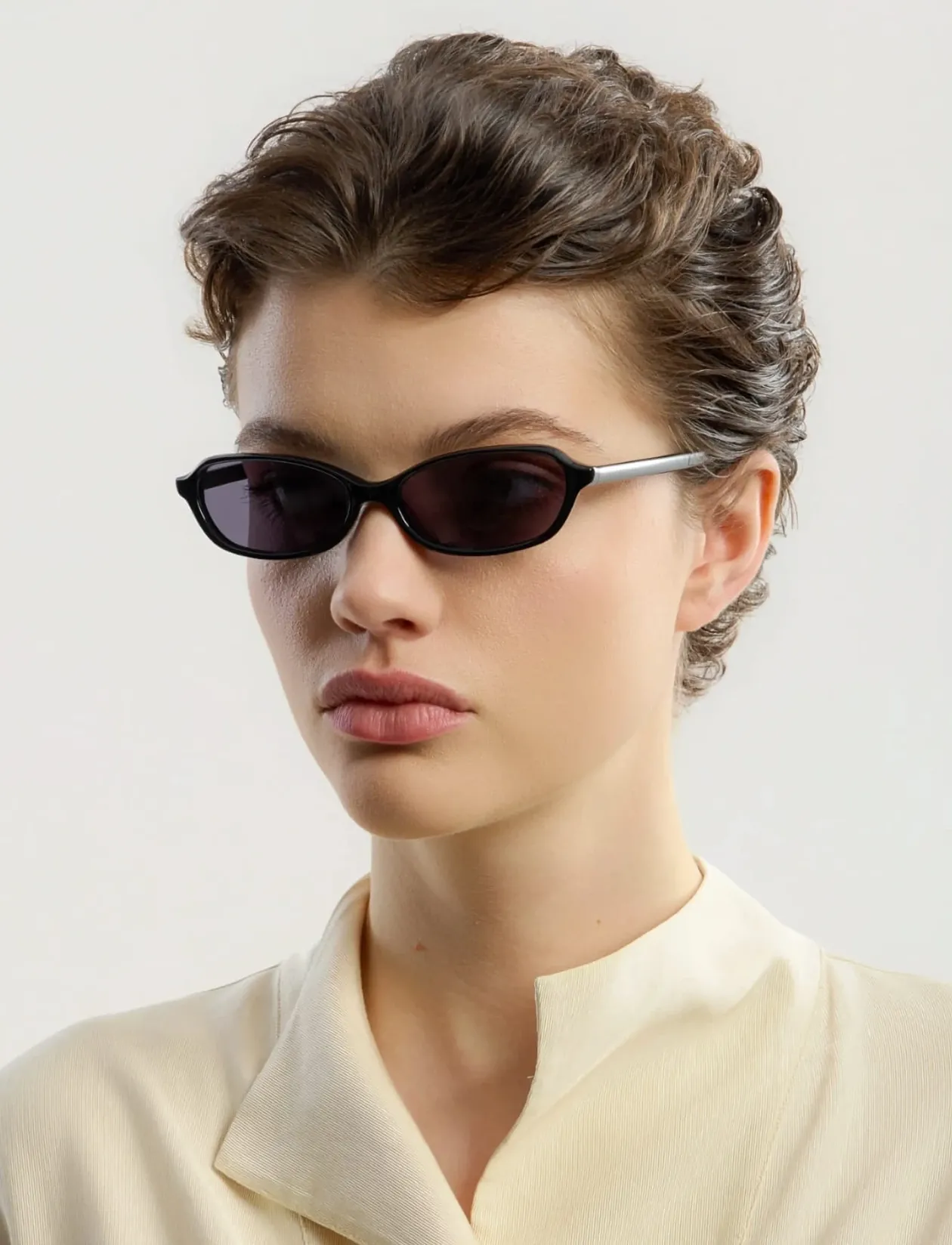 Ana Black Black - Round Frame