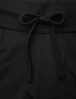 Authentic Shorts - Shorts