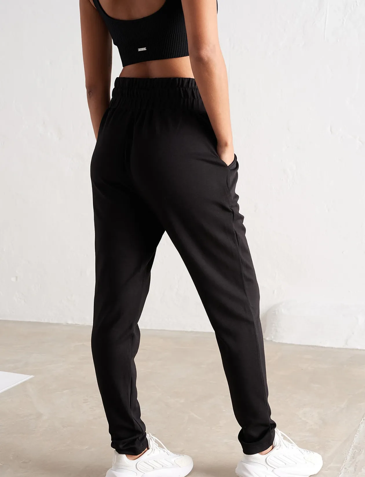 Black Comfy Sweatpants - Sweatpants