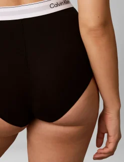 BRIEF - Briefs
