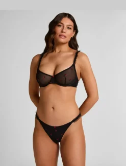 Chelsey Hl String T - String