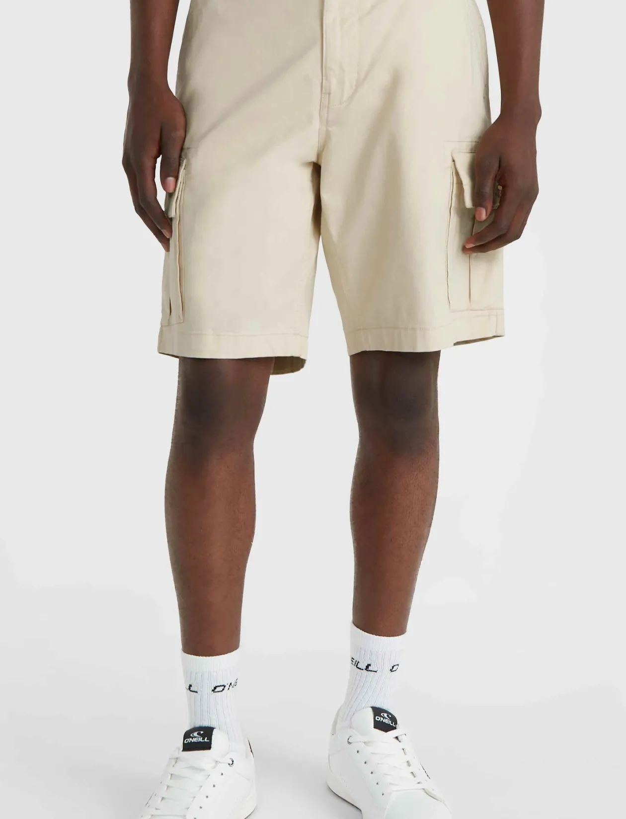 ESSENTIALS CARGO SHORTS - Friluftsshorts