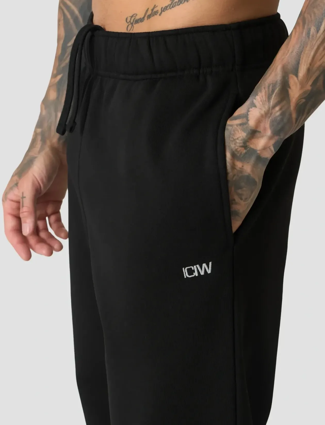 Everyday Straight Pants M - Sweatpants