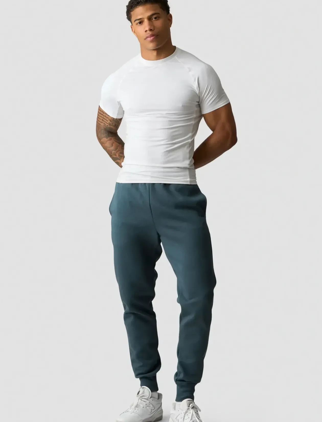 Everyday Tapered Sweatpants M - Sweatpants