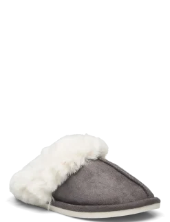 Fluffy slippers - Hjemmesko