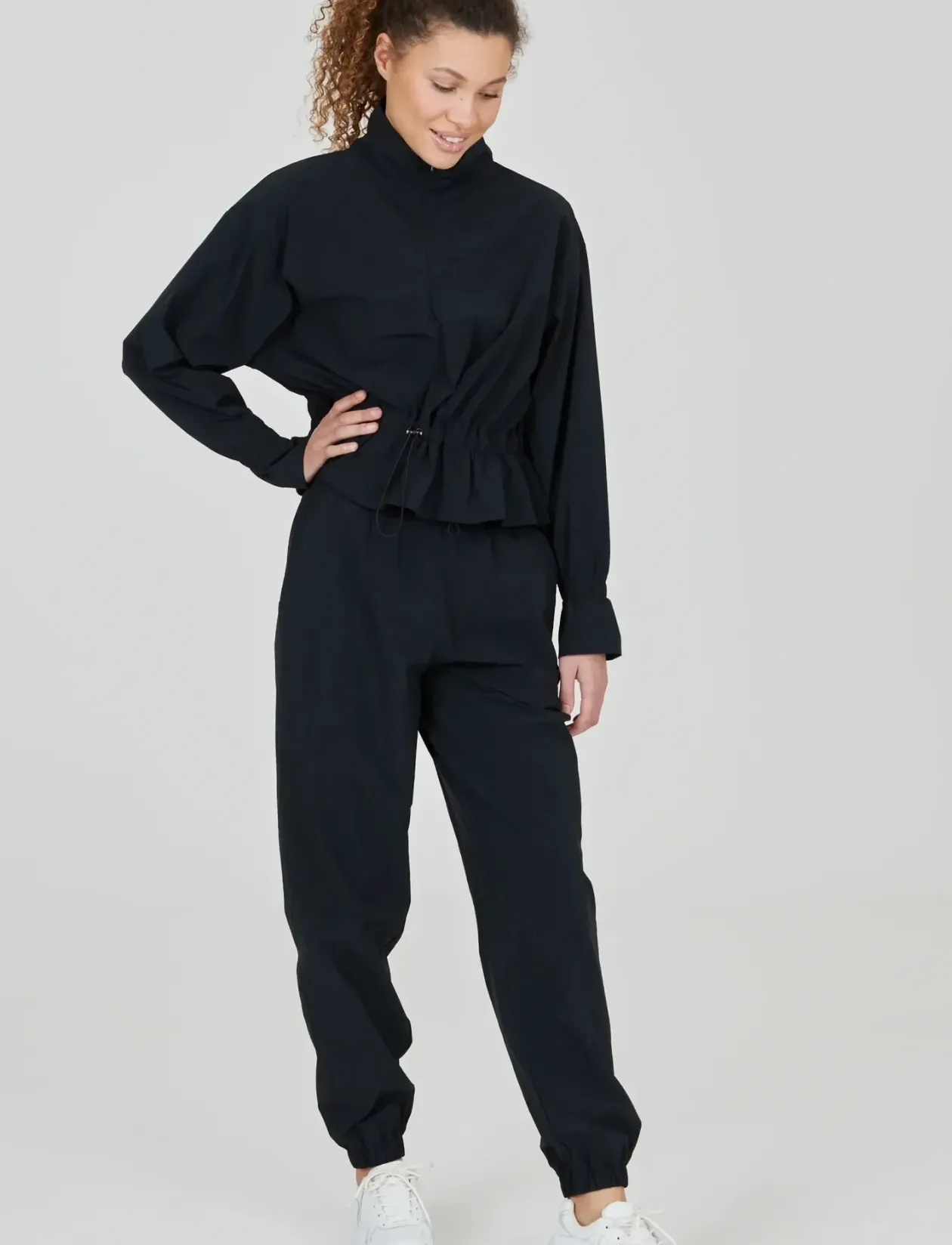 Hero W Track Pants - Sweatpants