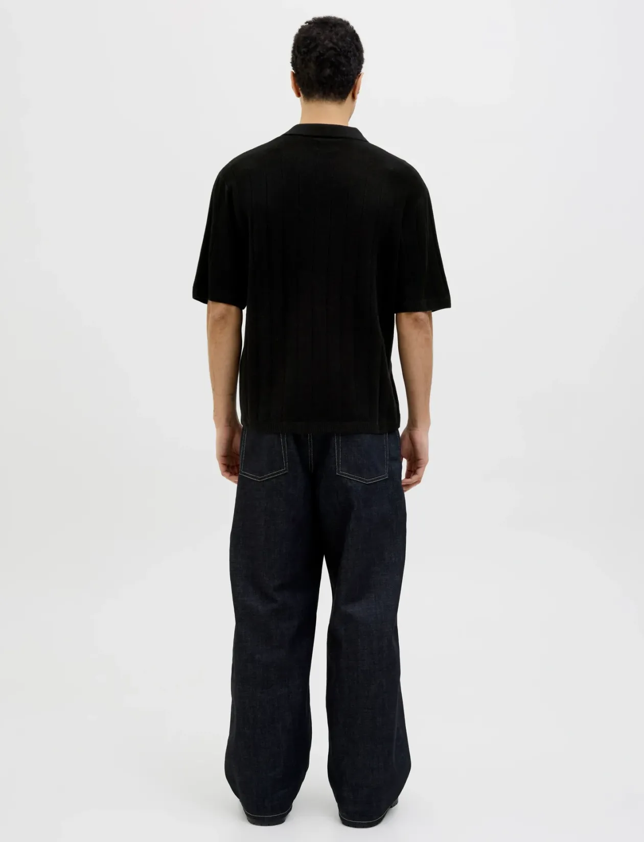 JORVARENNA KNIT SS SPLIT NECK - Kortærmede