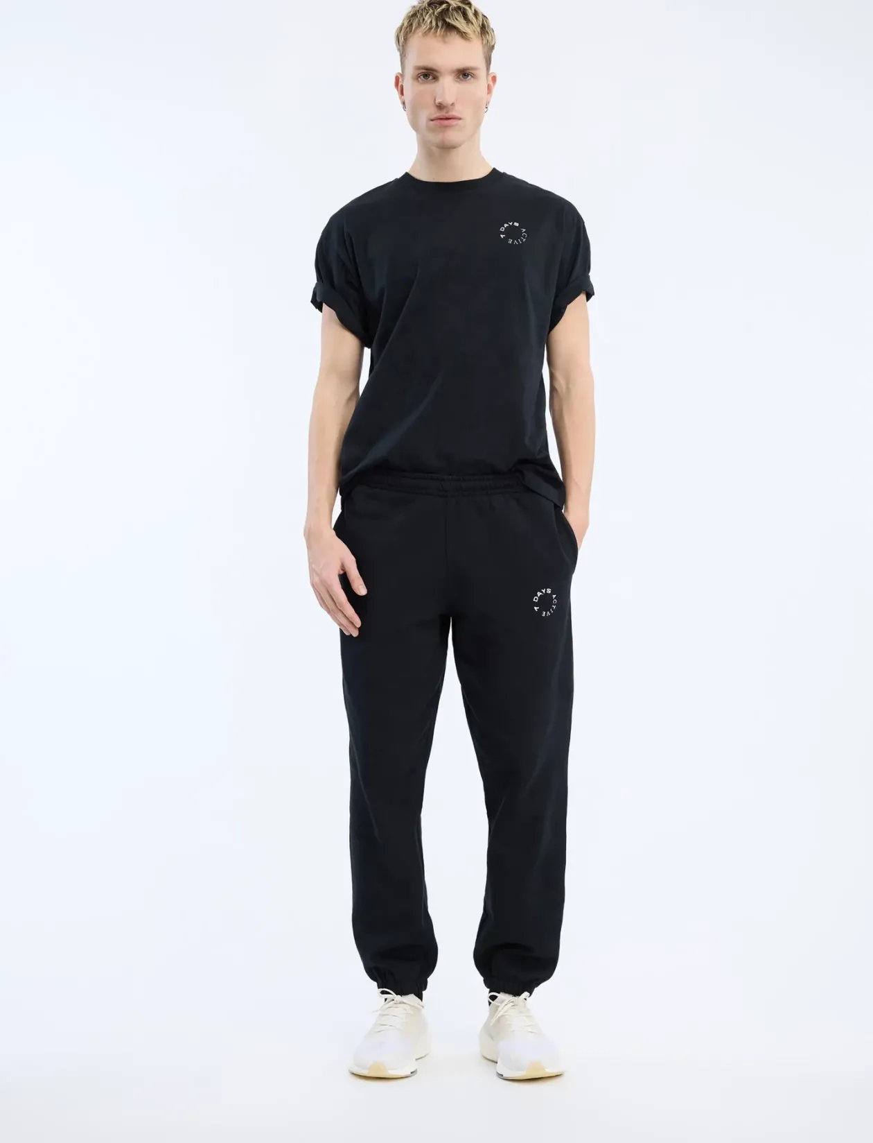 MIND Regular Sweatpants - Sweatpants
