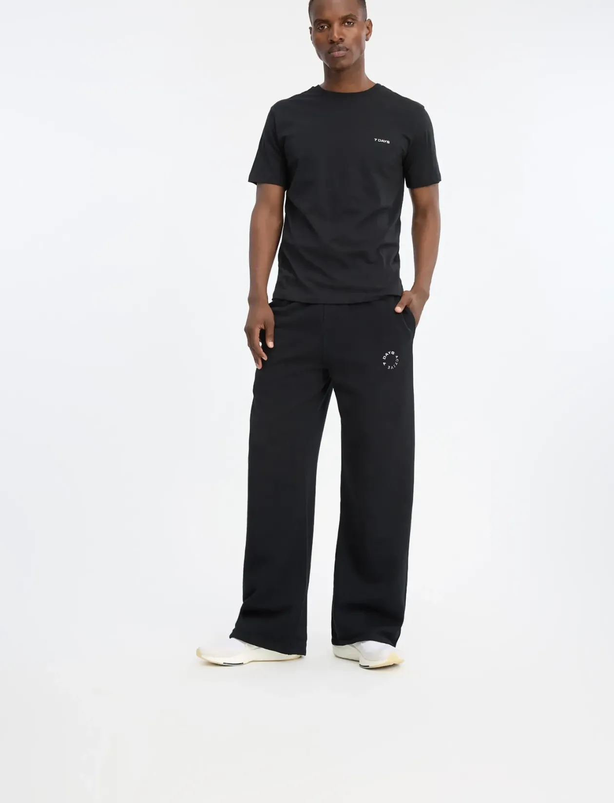 MIND Relaxed Sweatpants - Sweatpants