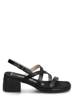 MOAI 03 - Sandaler
