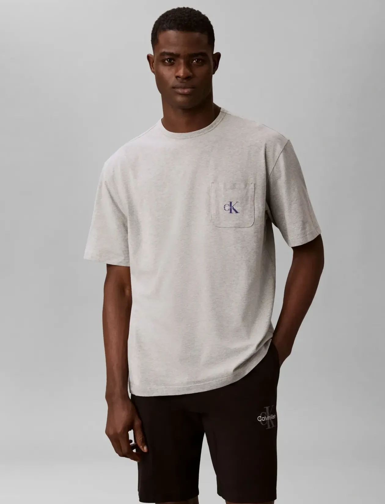 MONOGRAM S/S CREW NECK - Nattrøjer