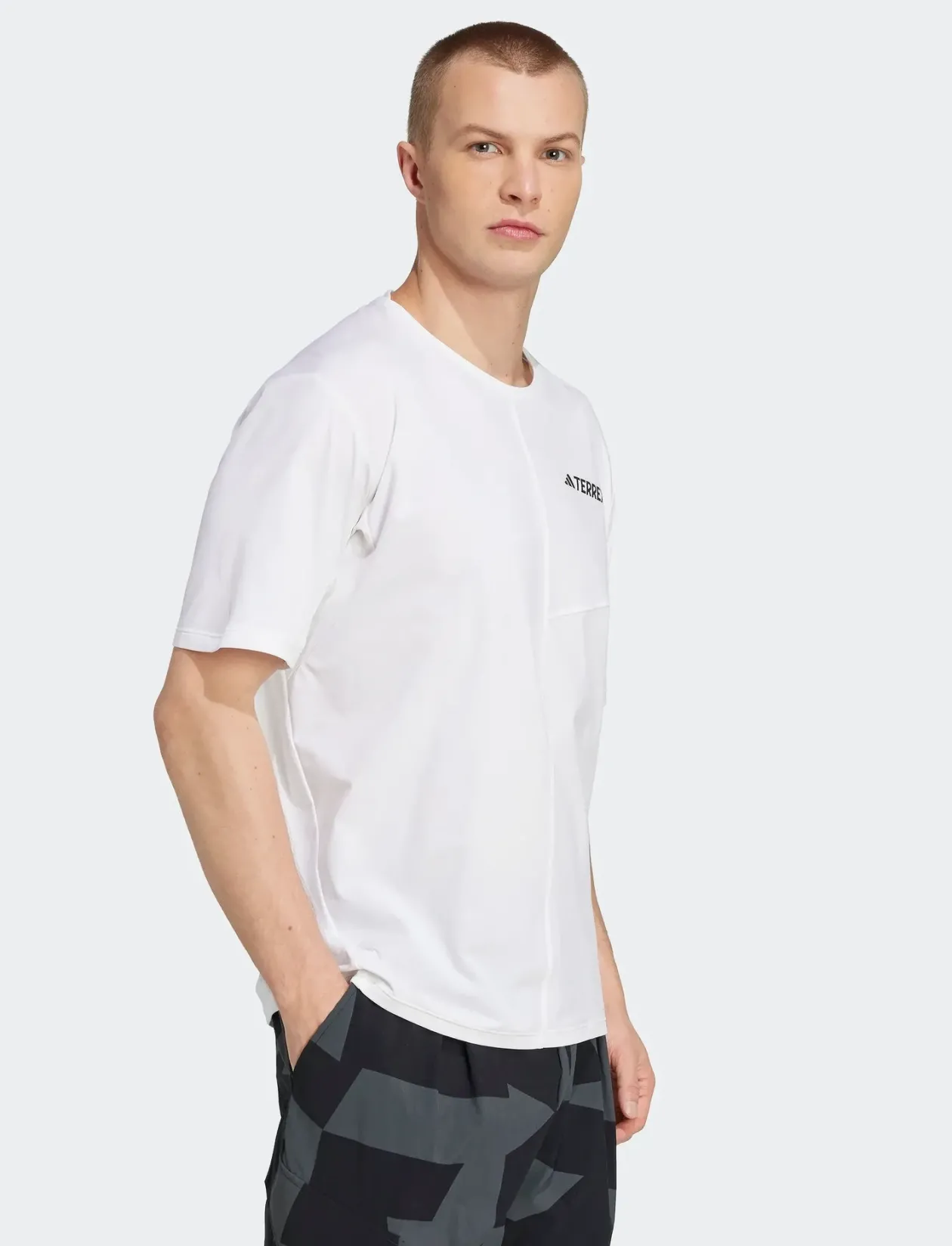 MT TEE - T-shirts