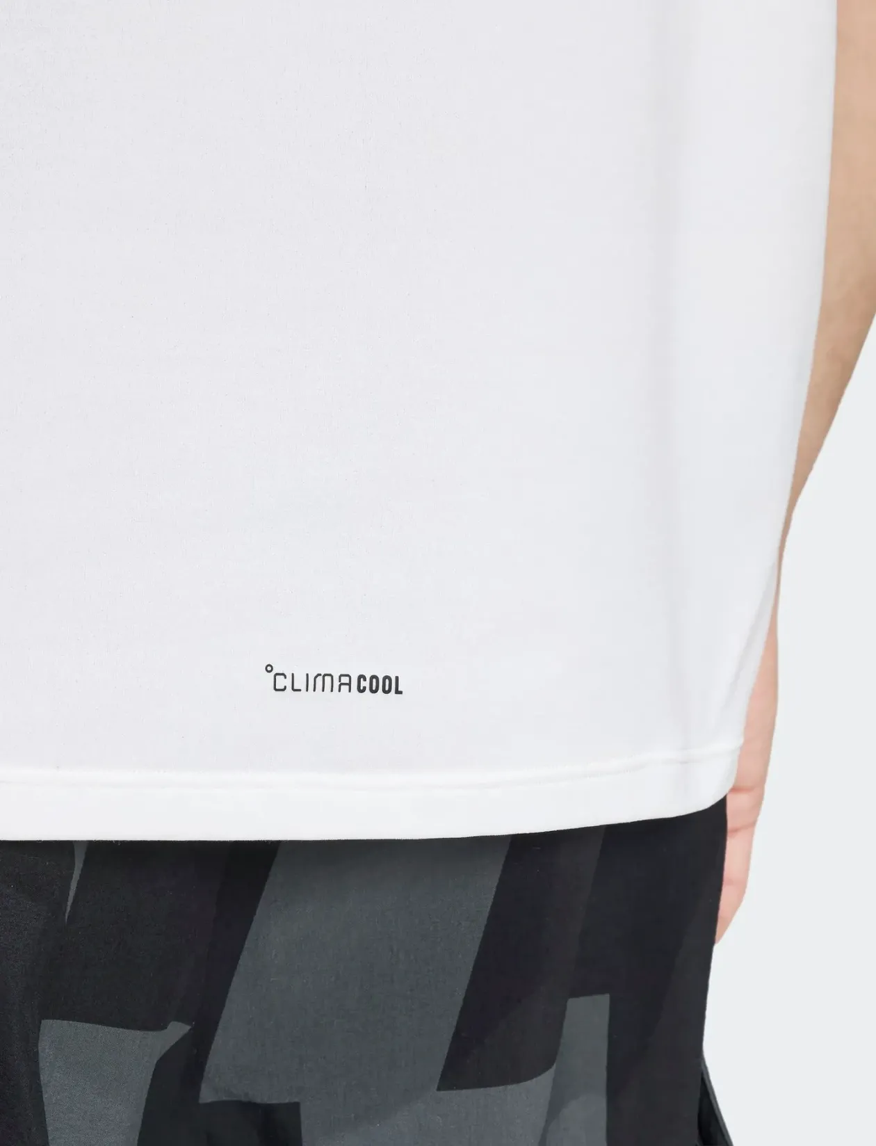 MT TEE - T-shirts