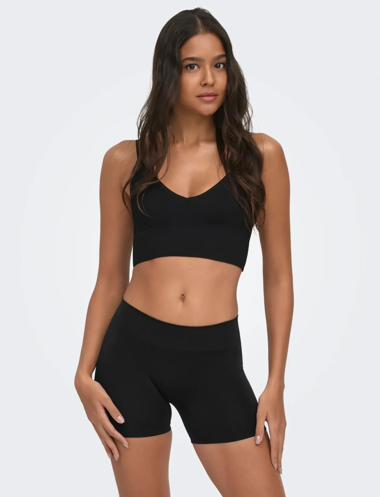 ONLVICKY RIB SEAMLESS VNECK TOP NOOS ACC - Bralette