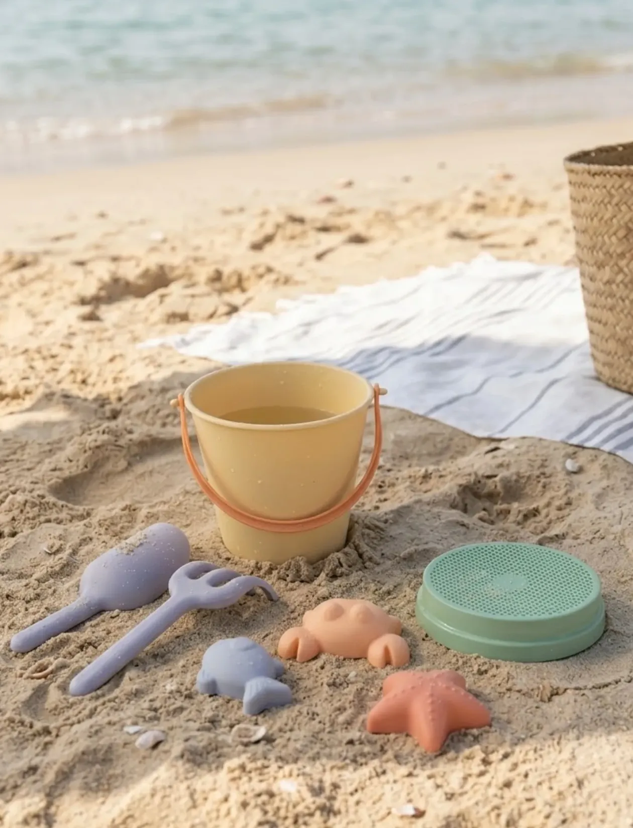PASTEL BUCKET SET - Sandlegetøj