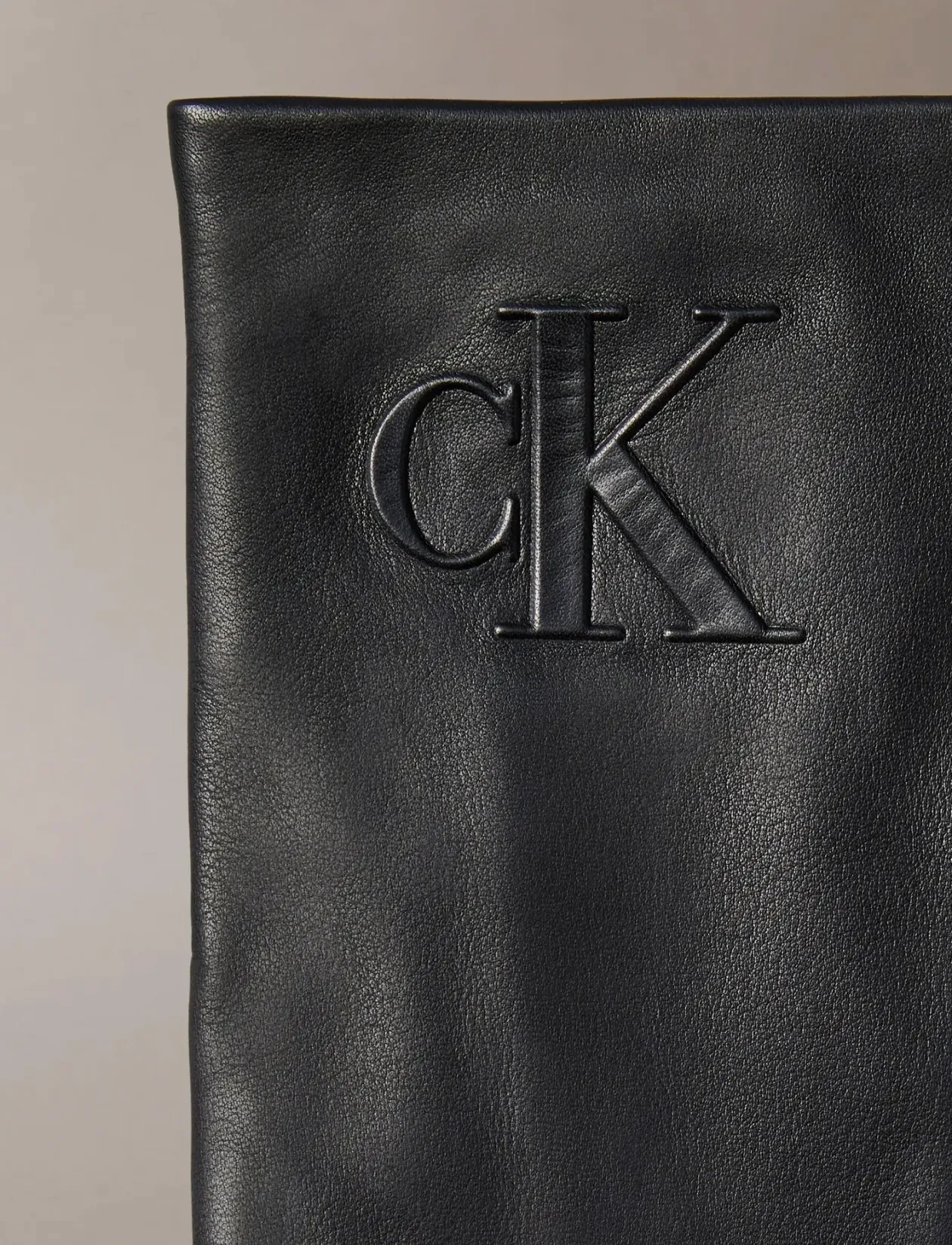 RAISED CK LEATHER GLOVE - Handsker & Vanter