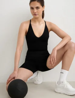 Shape Seamless Cross Back Bralette - Sports-bh'er