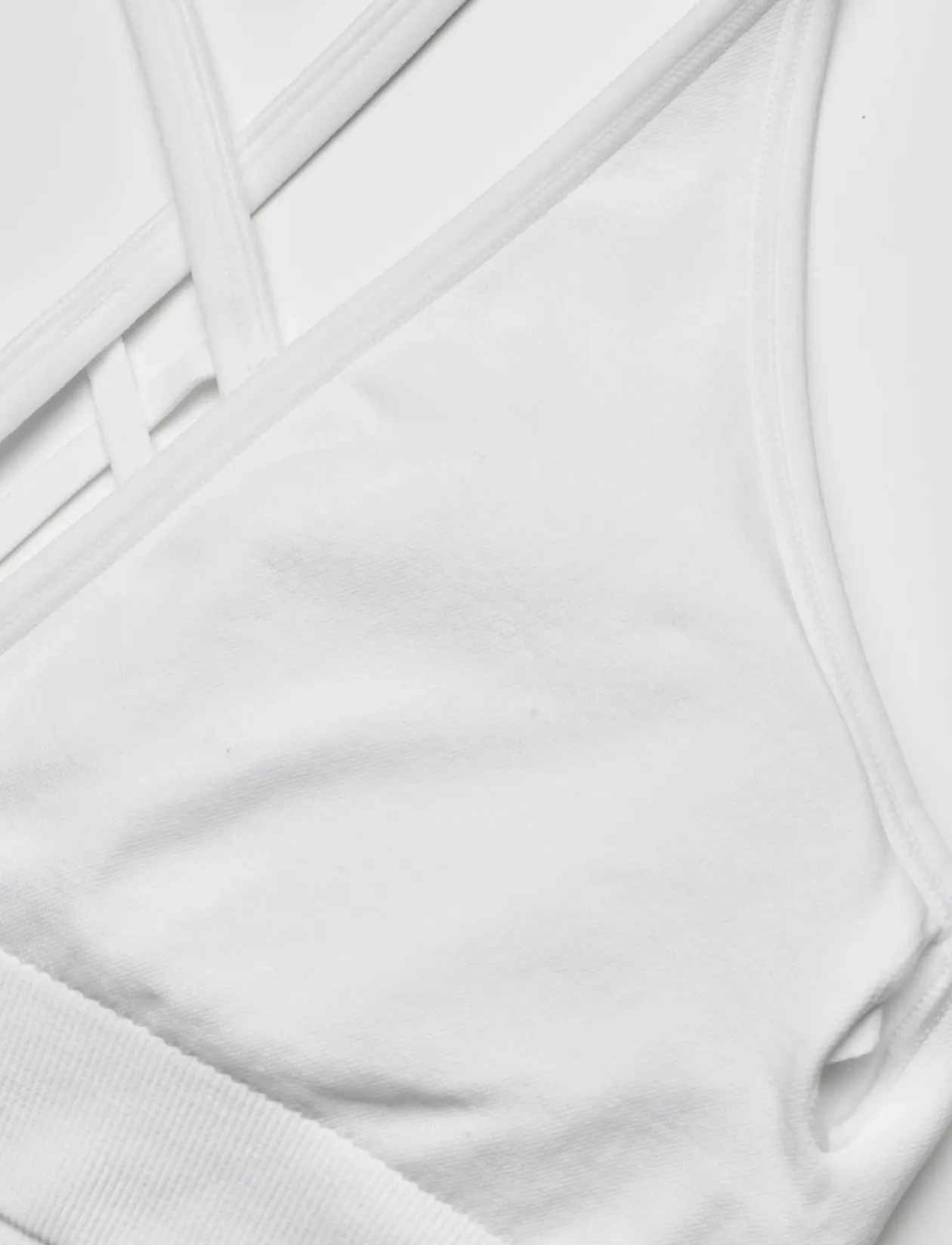 Shape Seamless Cross Back Bra - Sports-bh'er