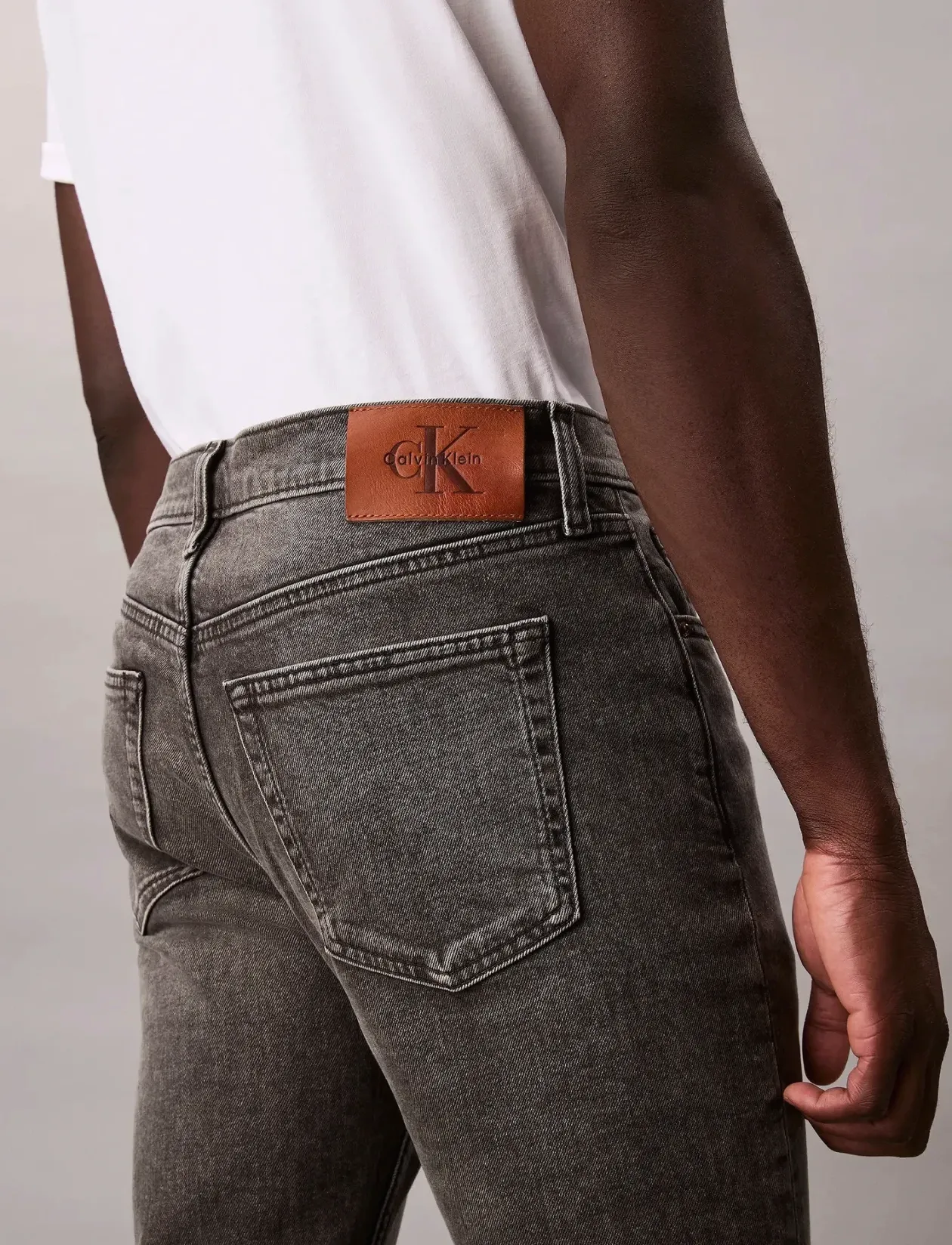 SLIM TAPER HEARST GREY JEAN - Slim jeans