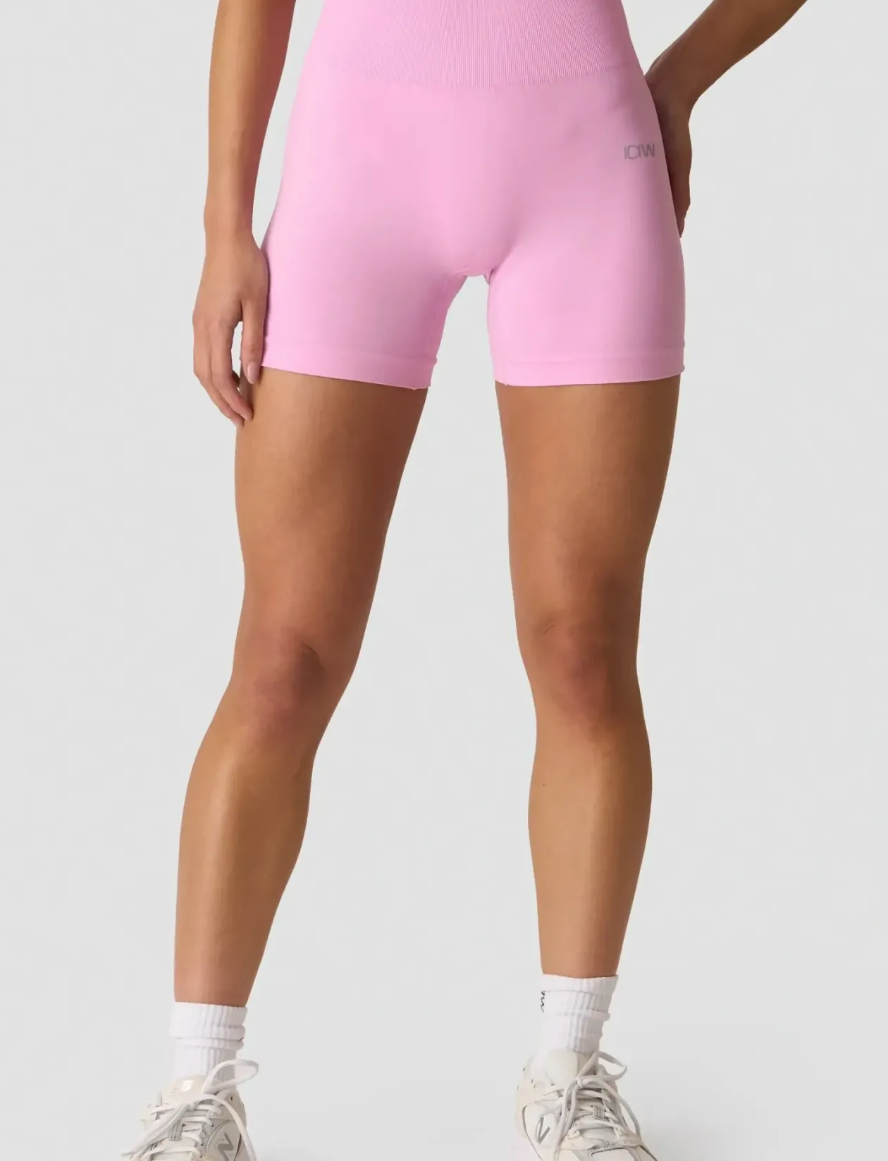 Smooth Seamless Midi Shorts W - Træningstights