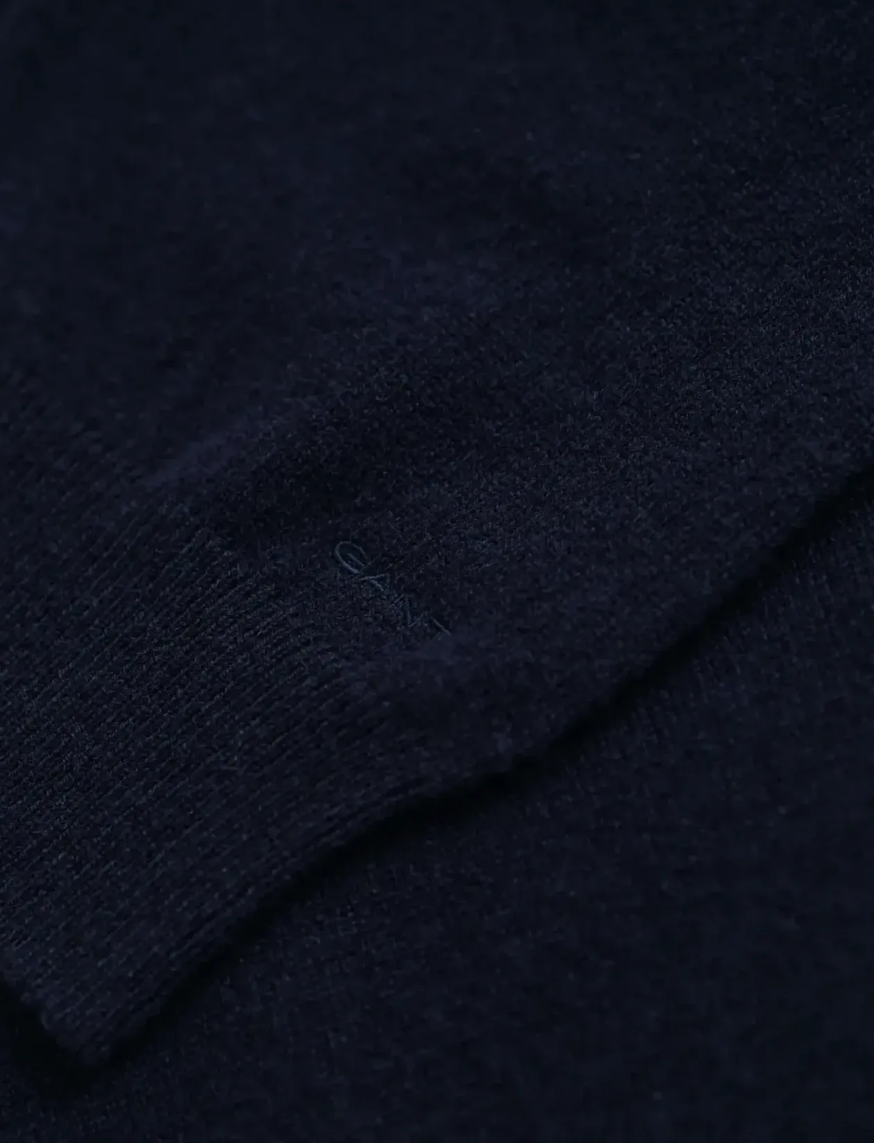 SUPERFINE LAMBSWOOL C-NECK - Strik