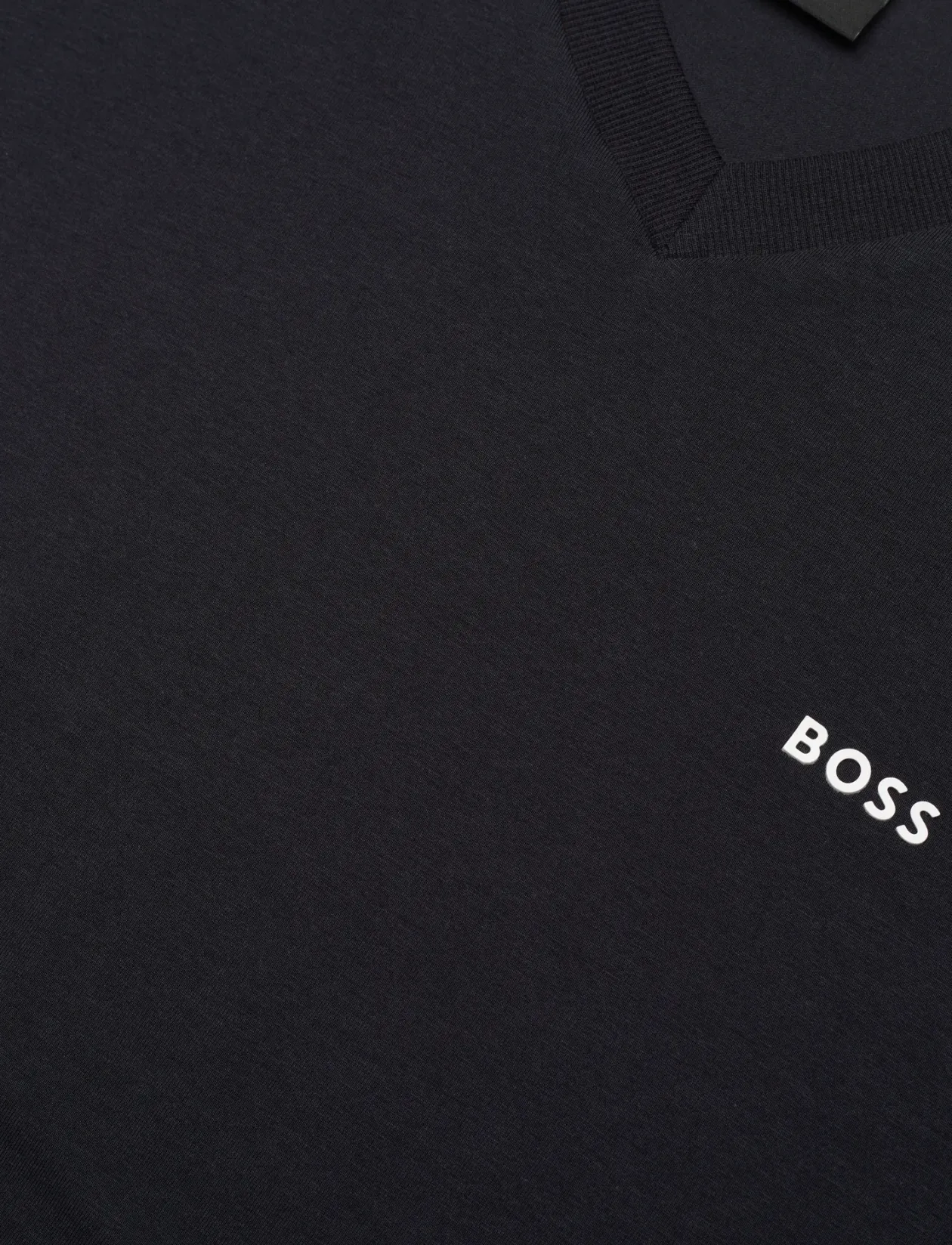 Tee V - T-shirts