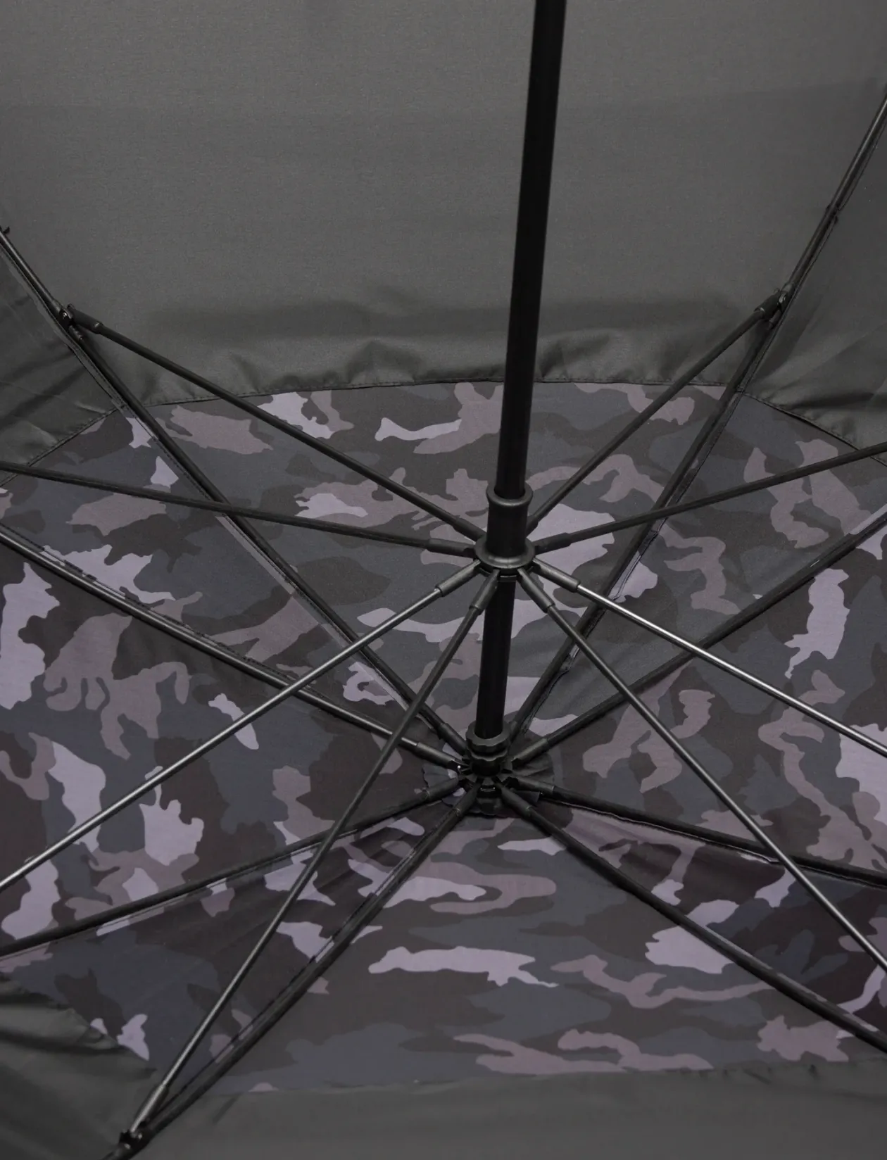 UA DOUBLE CANOPY GOLF UMBRELLA - Golfudstyr