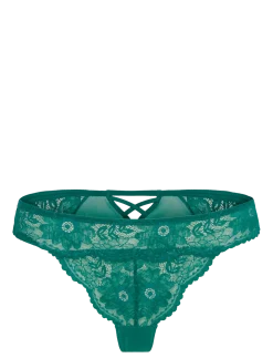 WINONA THONG - String
