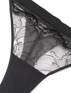 Xtravagant Thong - String