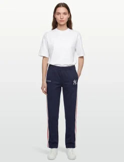 Yankees Serif Track Pant - Sweatpants